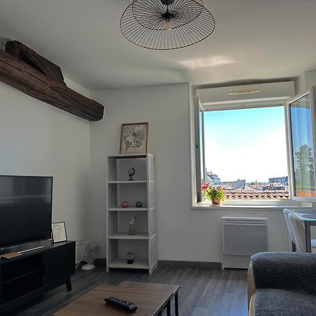 Appartement Cosy En Centre Ville Шоле Екстер'єр фото